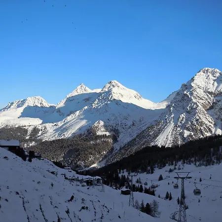 Promenade - Utoring-71 By Interhome * Αρόζα